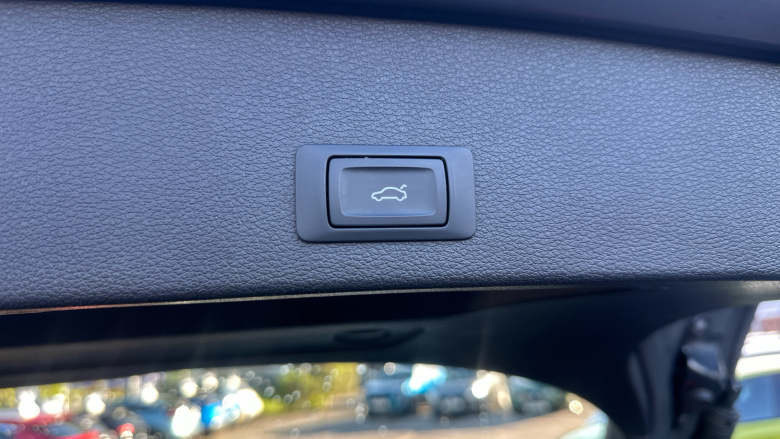 Audi Q2 30 TDI Sport 5dr S Tronic Diesel Estate